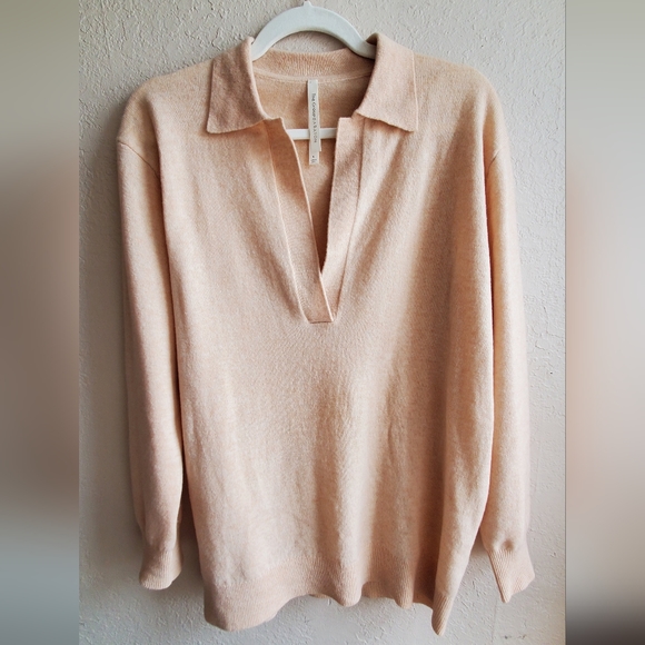 Aritzia Circuit Sweater - Picture 2 of 5
